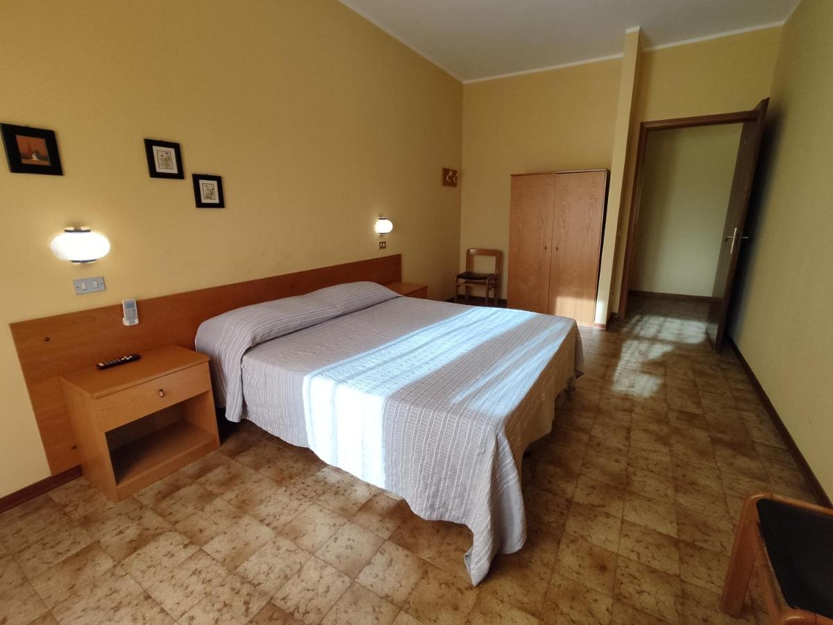 Hotel Il Dollaro Villa San Giovanni Eksteriør billede